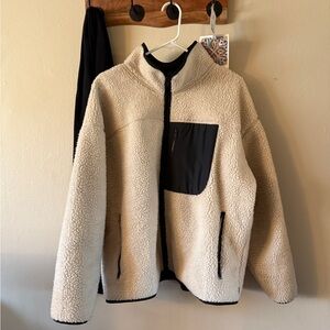 Eddie Bauer Chilali Cream & Black Full Zip Sherpa Fleece Jacket Outdoor size XL